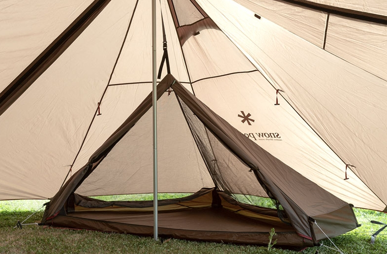 Land Station Inner Room S